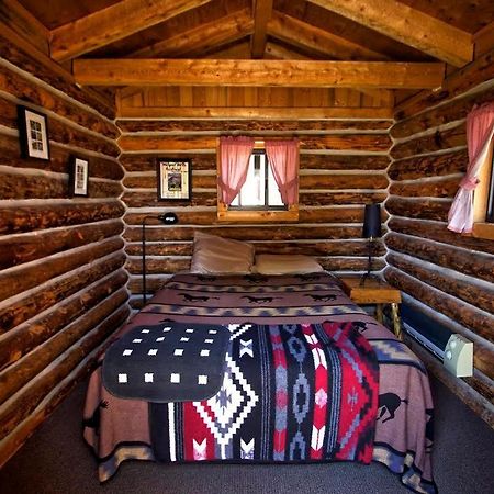 Escalante Outfitters Hotel Room photo