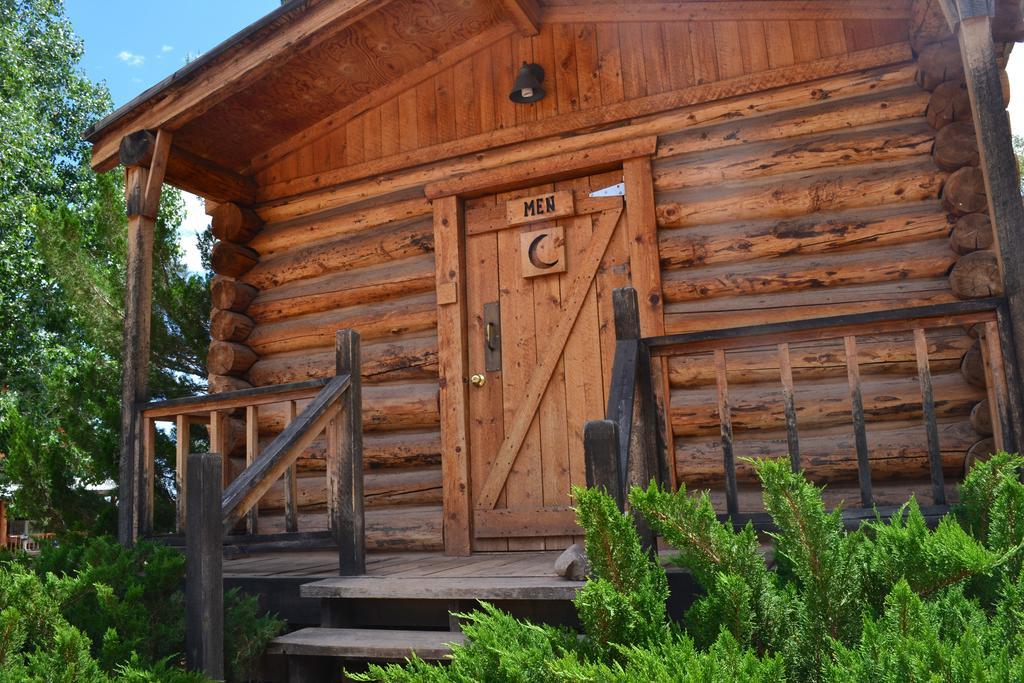 Escalante Outfitters Hotel Exterior photo